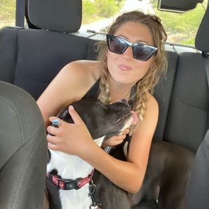 Meet your Posher, Niki